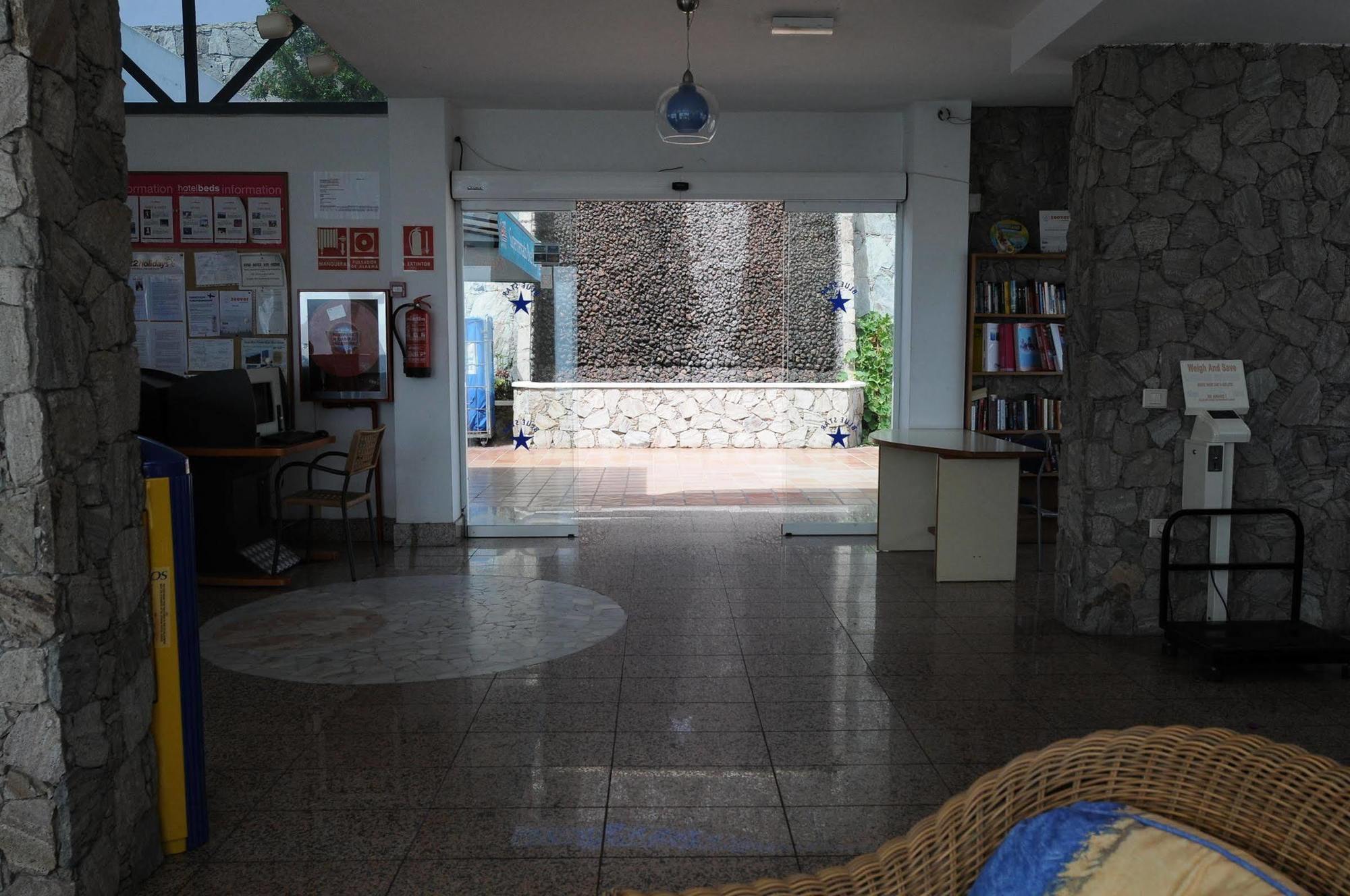 Apartamentos Blue Star Пуерто Рико Екстериор снимка