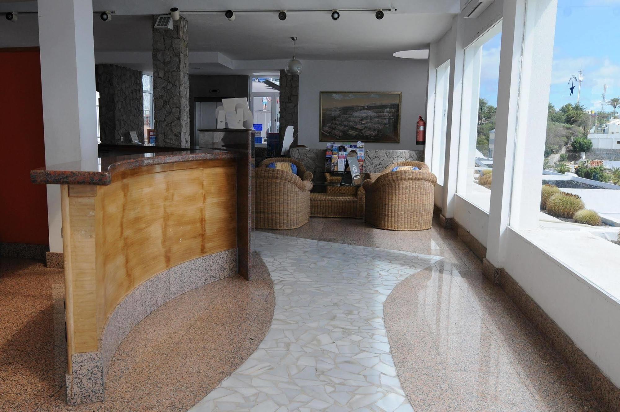 Apartamentos Blue Star Пуерто Рико Екстериор снимка